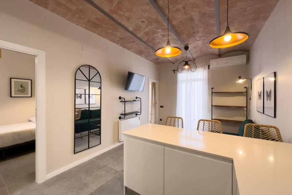 Bebarceloner Sants Apartments - 2 Bedrooms ภายนอก รูปภาพ