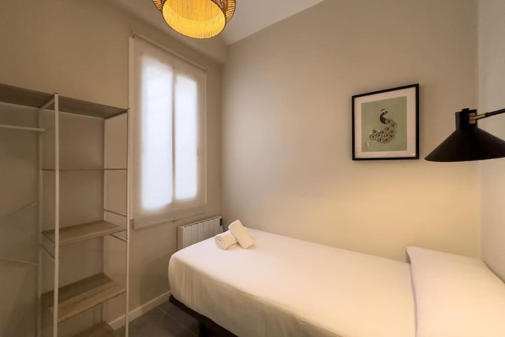 Bebarceloner Sants Apartments - 2 Bedrooms ภายนอก รูปภาพ