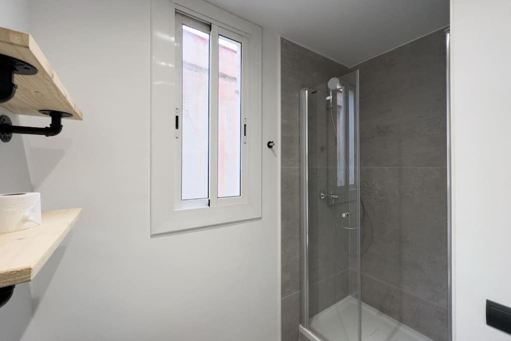 Bebarceloner Sants Apartments - 2 Bedrooms ภายนอก รูปภาพ