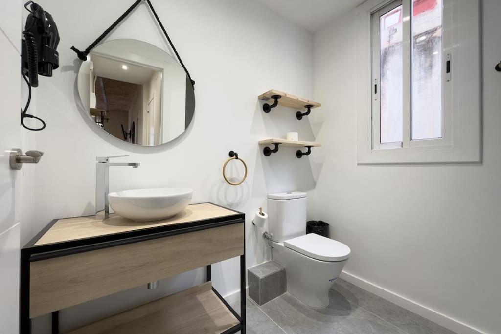 Bebarceloner Sants Apartments - 2 Bedrooms ภายนอก รูปภาพ